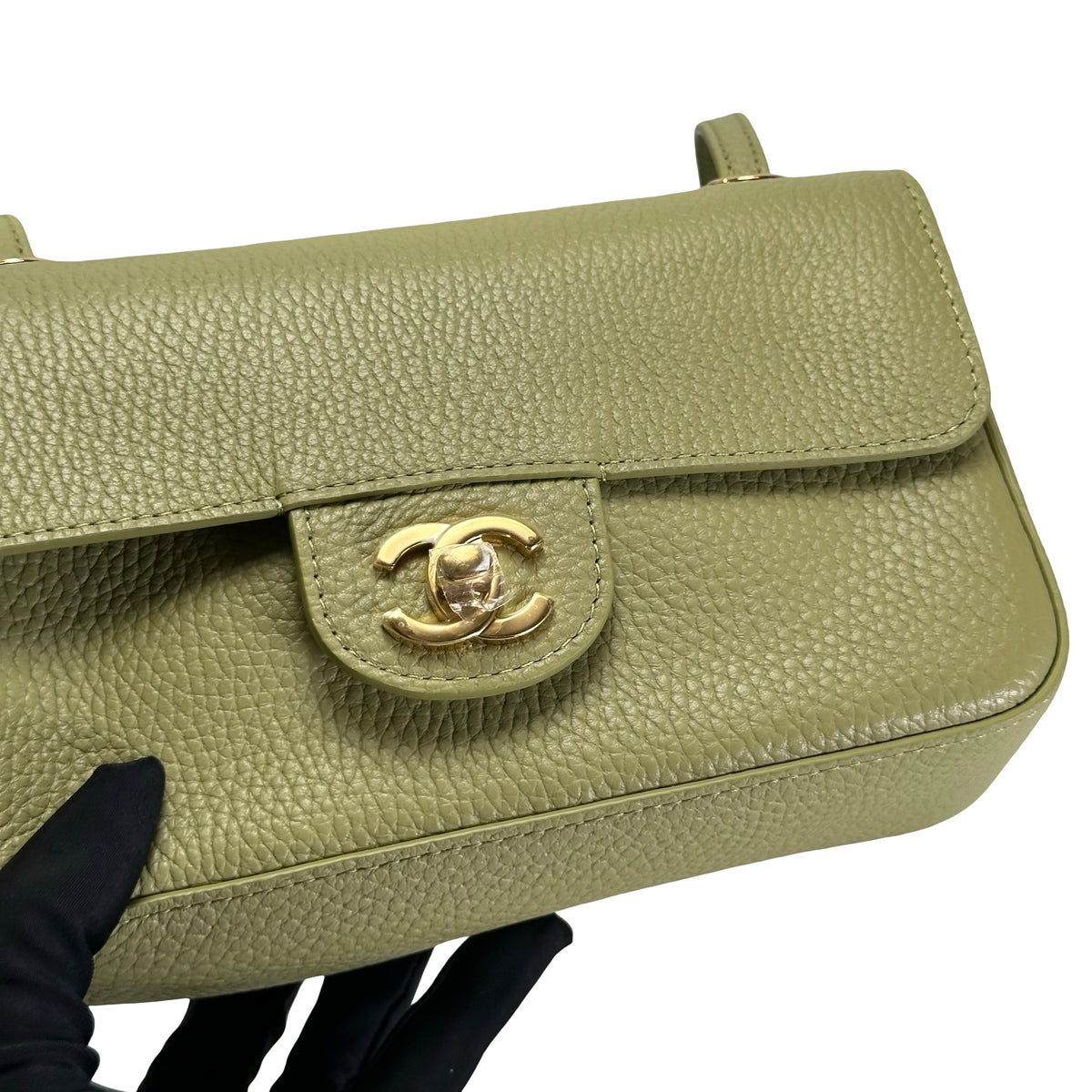 Brand New CHANEL Caviar Leather Mini Flap Bag Shoulder Bag Green GHW