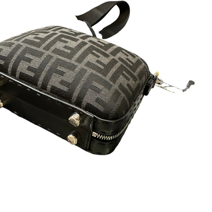 Used FENDI camera chevron Camera Bag Black