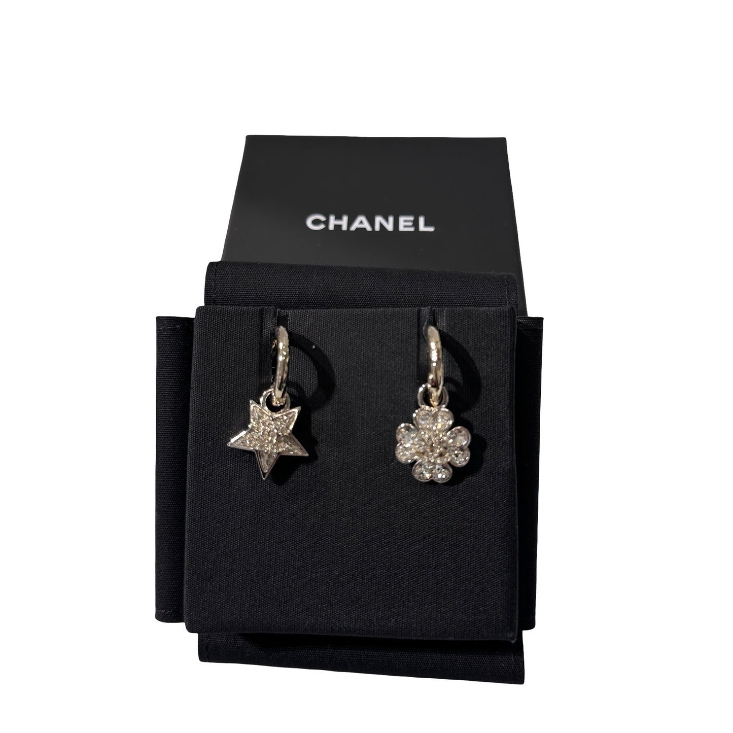 Used Chanel White Gold Earrings PHW