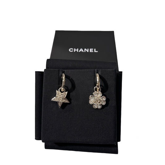 Used Chanel White Gold Earrings PHW
