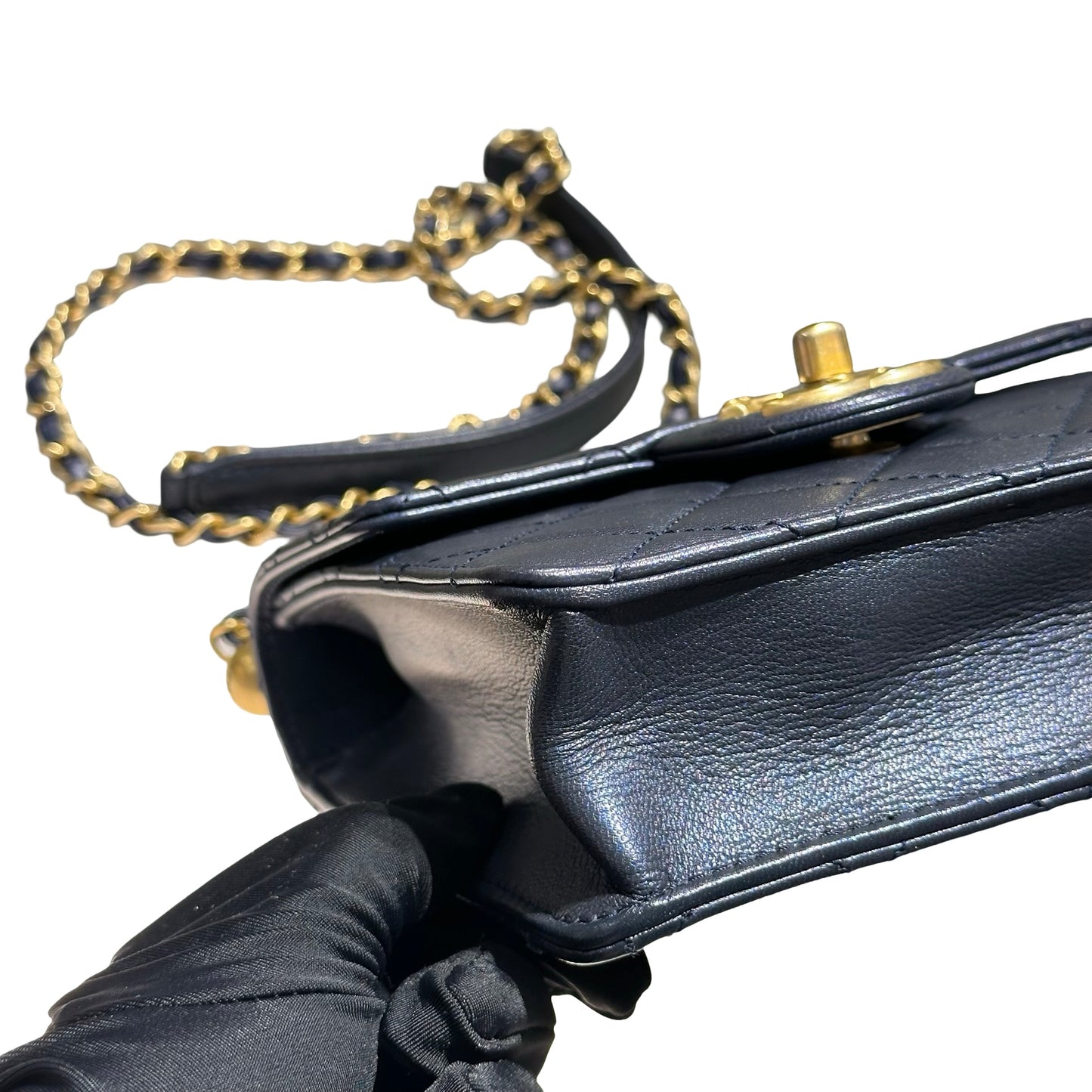 CHANEL PEARL FLAP BAG SMALL [3000558]
