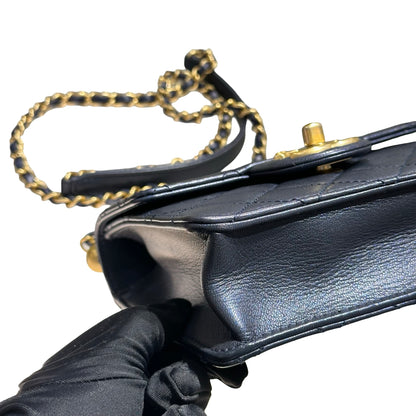 CHANEL PEARL FLAP BAG SMALL [3000558]