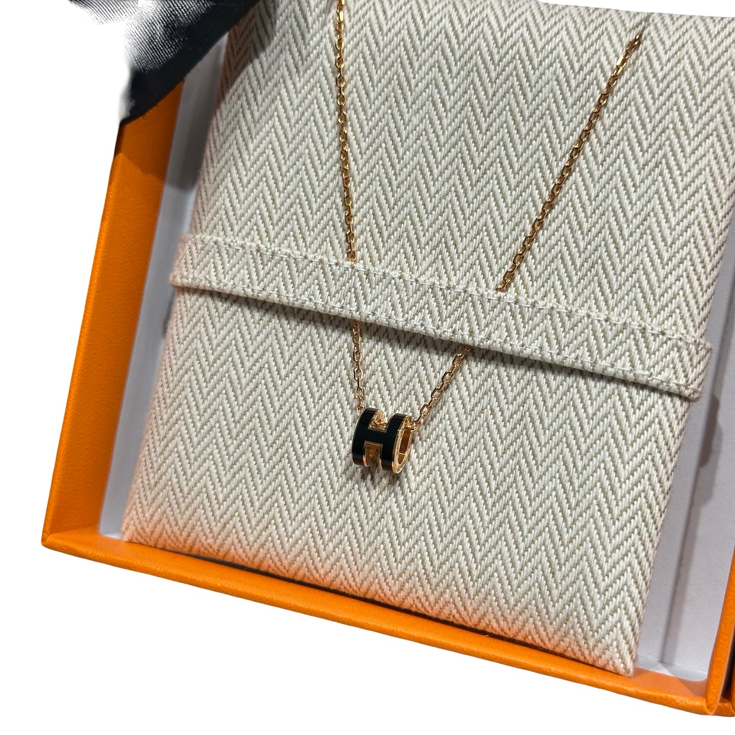 Unused HERMÈS Mini Pop H Neeklace Black Gold