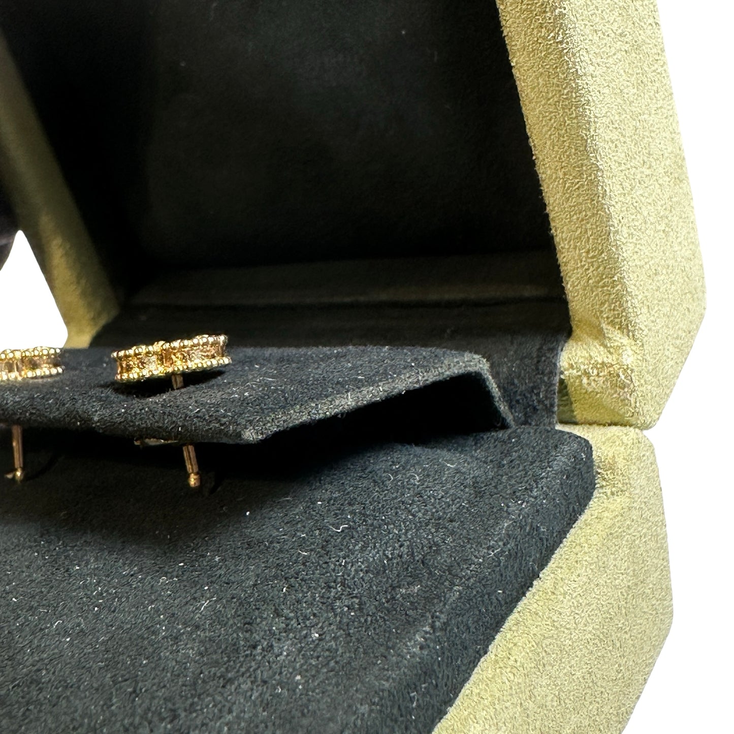Used VAN CLEEF & ARPELS Mother of Pearl 18K Yellow Gold Vintage Alhambra Earrings White Gold