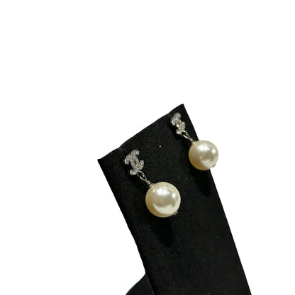 Unused CHANEL Earrings