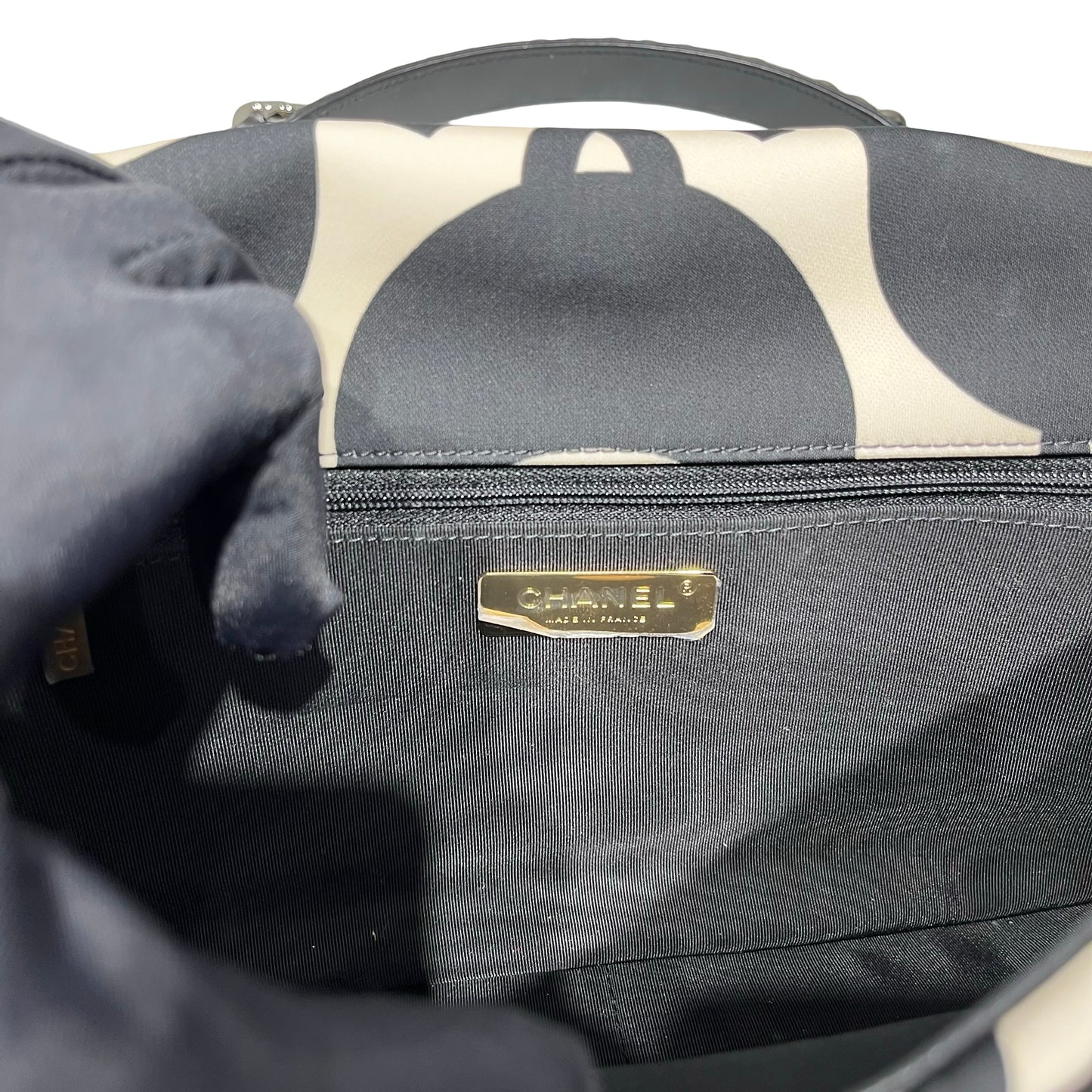 CHANEL 19 Medium Shoulder Bag Black GHW White