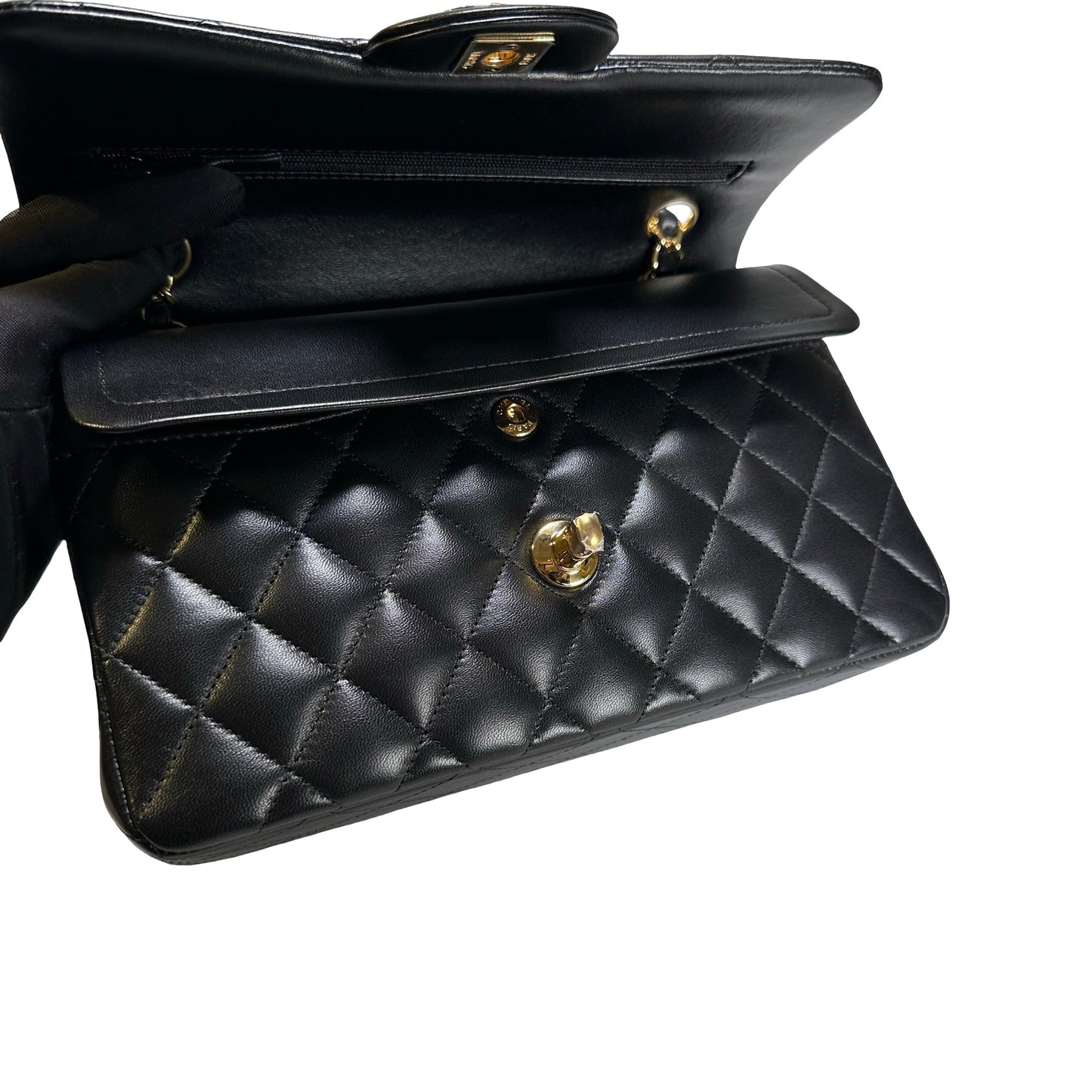 Brand New CHANEL Quilted Lambskin Classic Flap Chain Shoulder Bag Black GHW