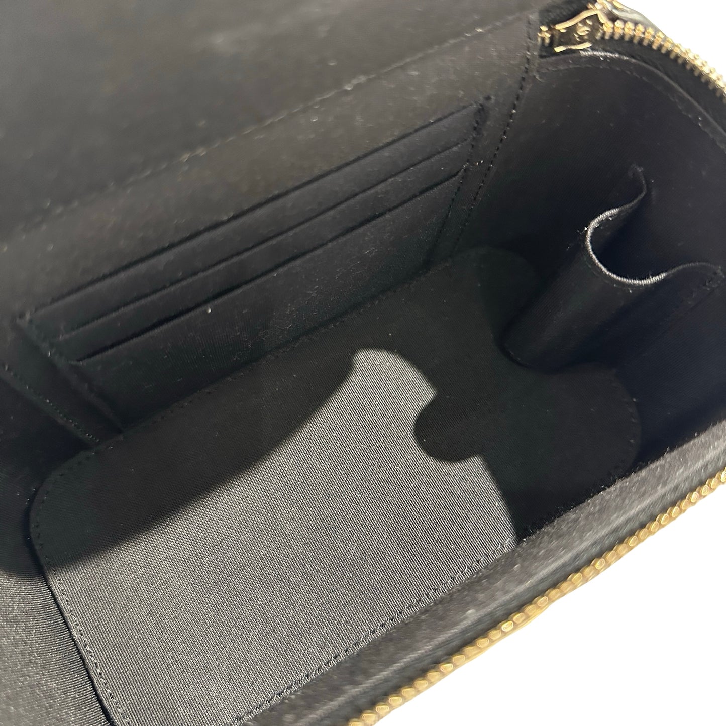 Used CHANEL Matelassé Lambskin Vanity Case Vanity case Black Gold
