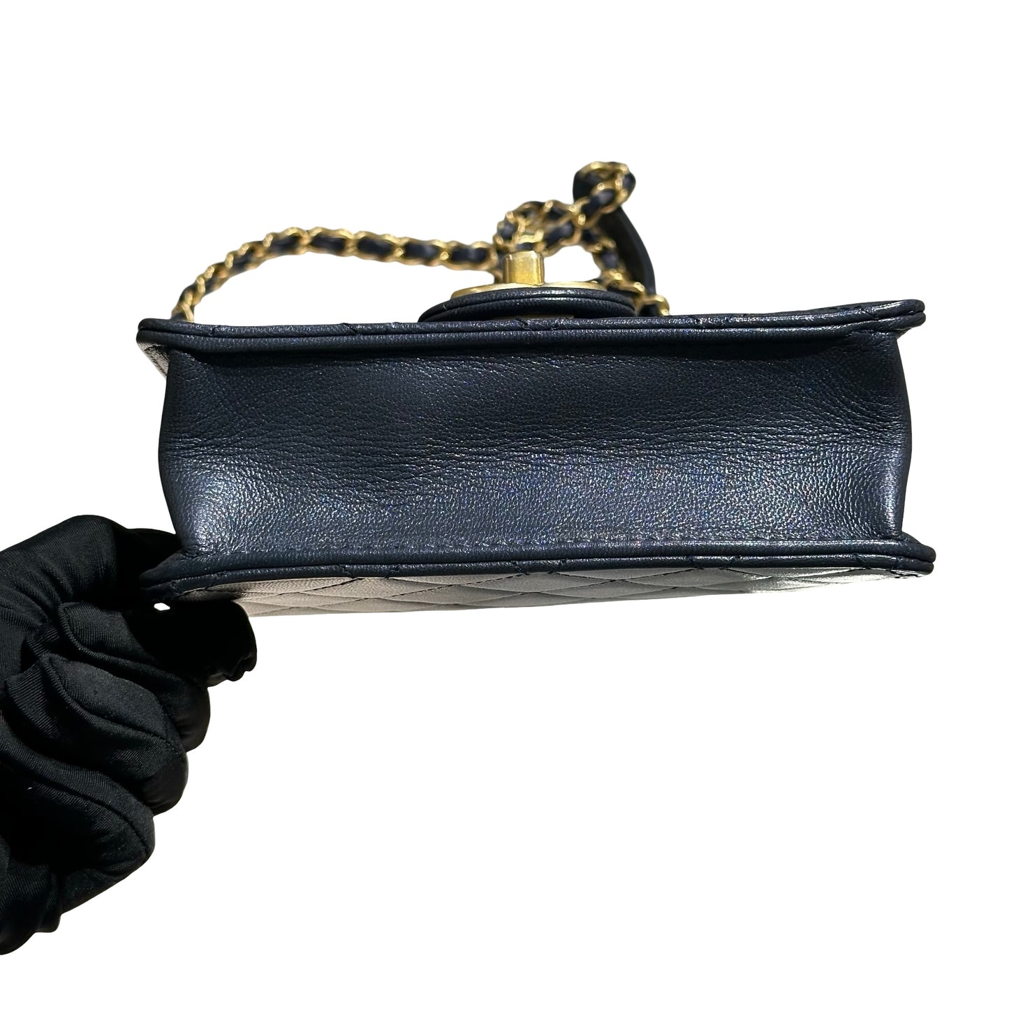 CHANEL PEARL FLAP BAG SMALL [3000558]