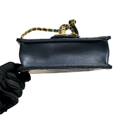 CHANEL PEARL FLAP BAG SMALL [3000558]