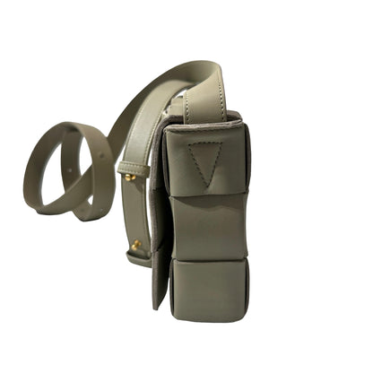 Used BOTTEGA VENETA Intrecciato Leather Cassette Shoulder Bag Green
