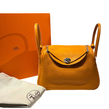 Used HERMÈS Clemence leather Lindy 26 Cross Body Bag PHW Orange (93)