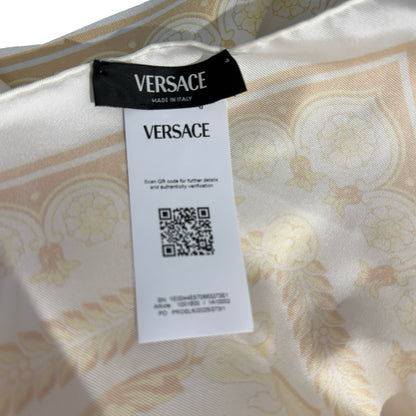 Brand New VERSACE Baroque Carre 90 Scarf White Gold