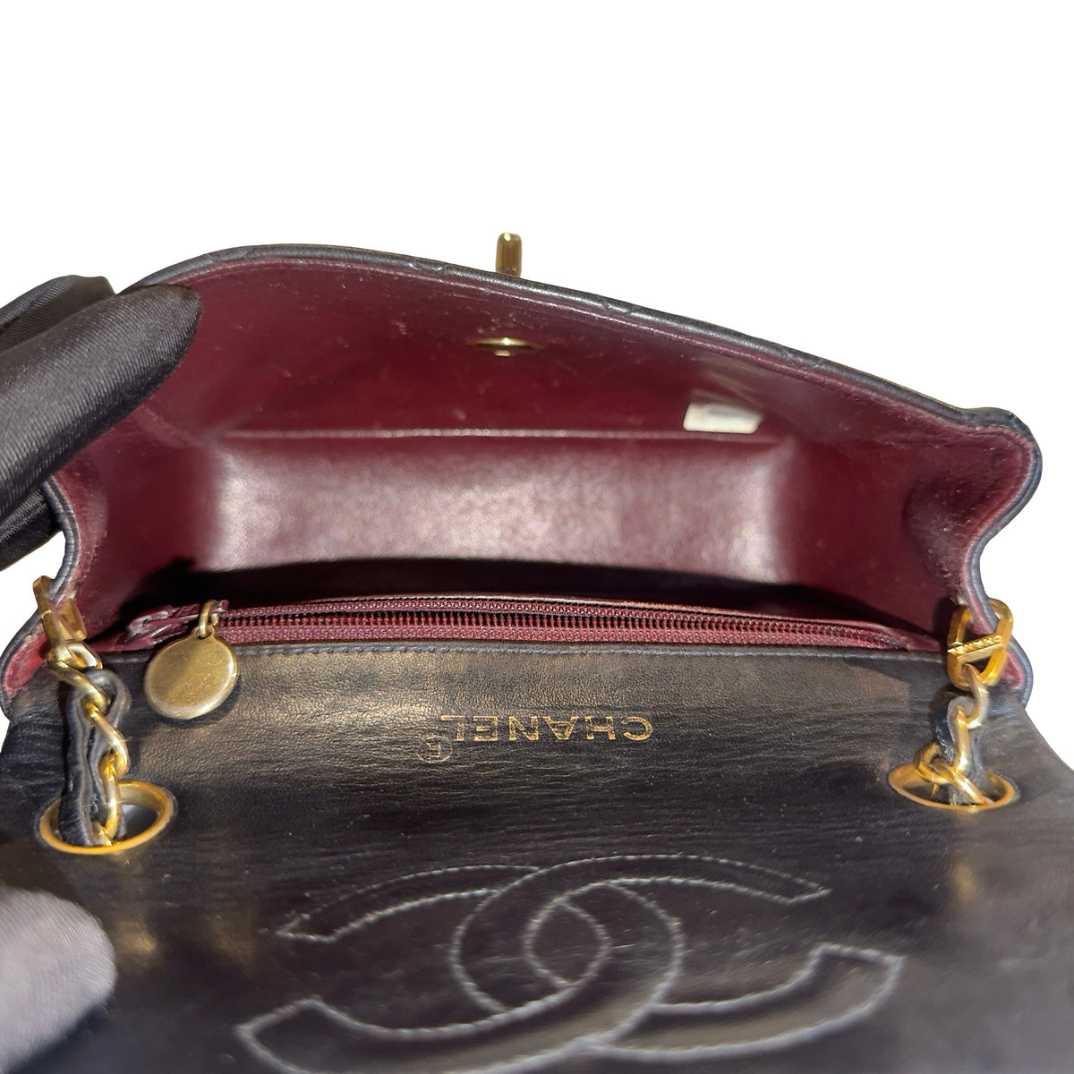 Used CHANEL Matelasse Lambskin Matelasse Shoulder Bag Black Gold