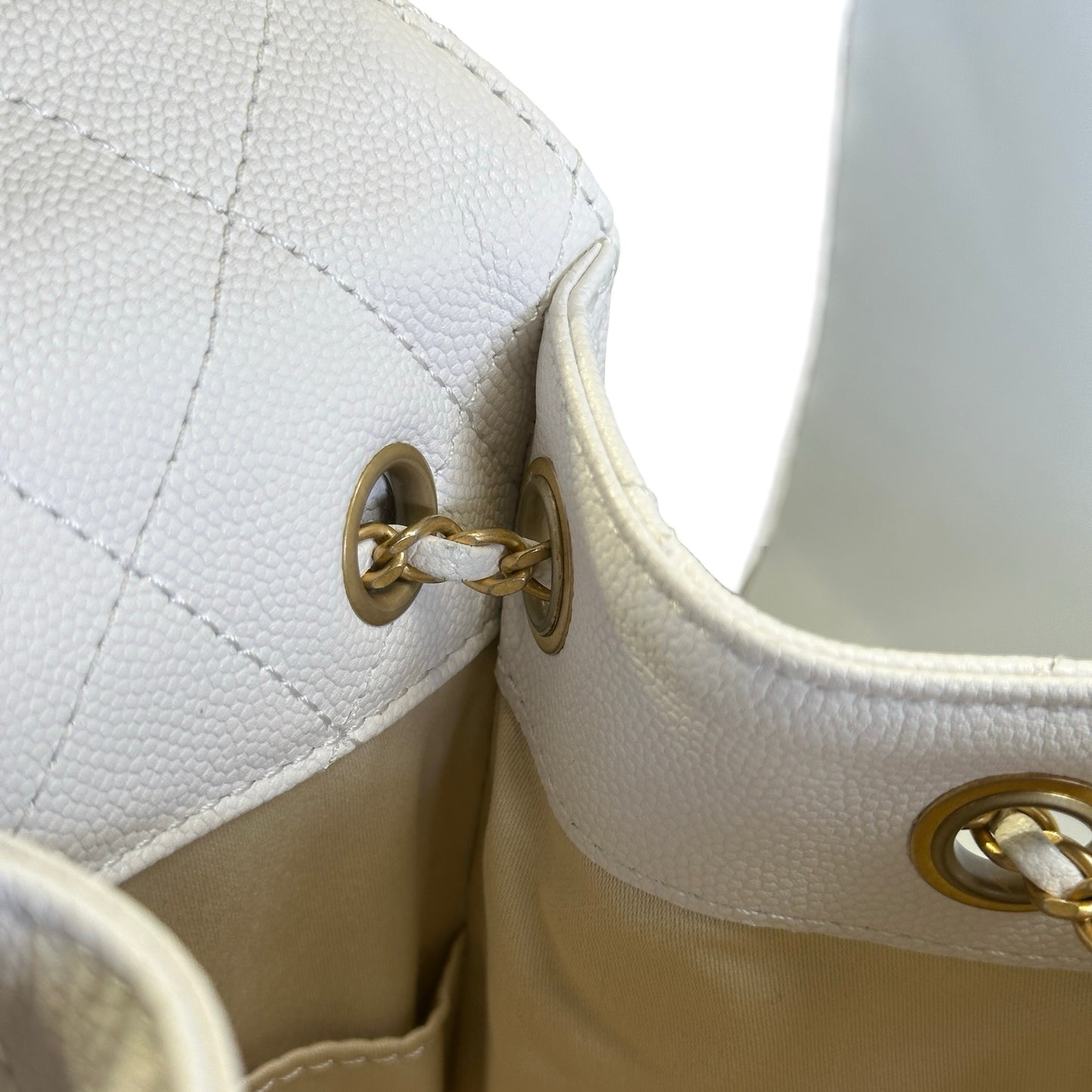 Used CHANEL Caviar Quilted 25 Small Handbag White Gold