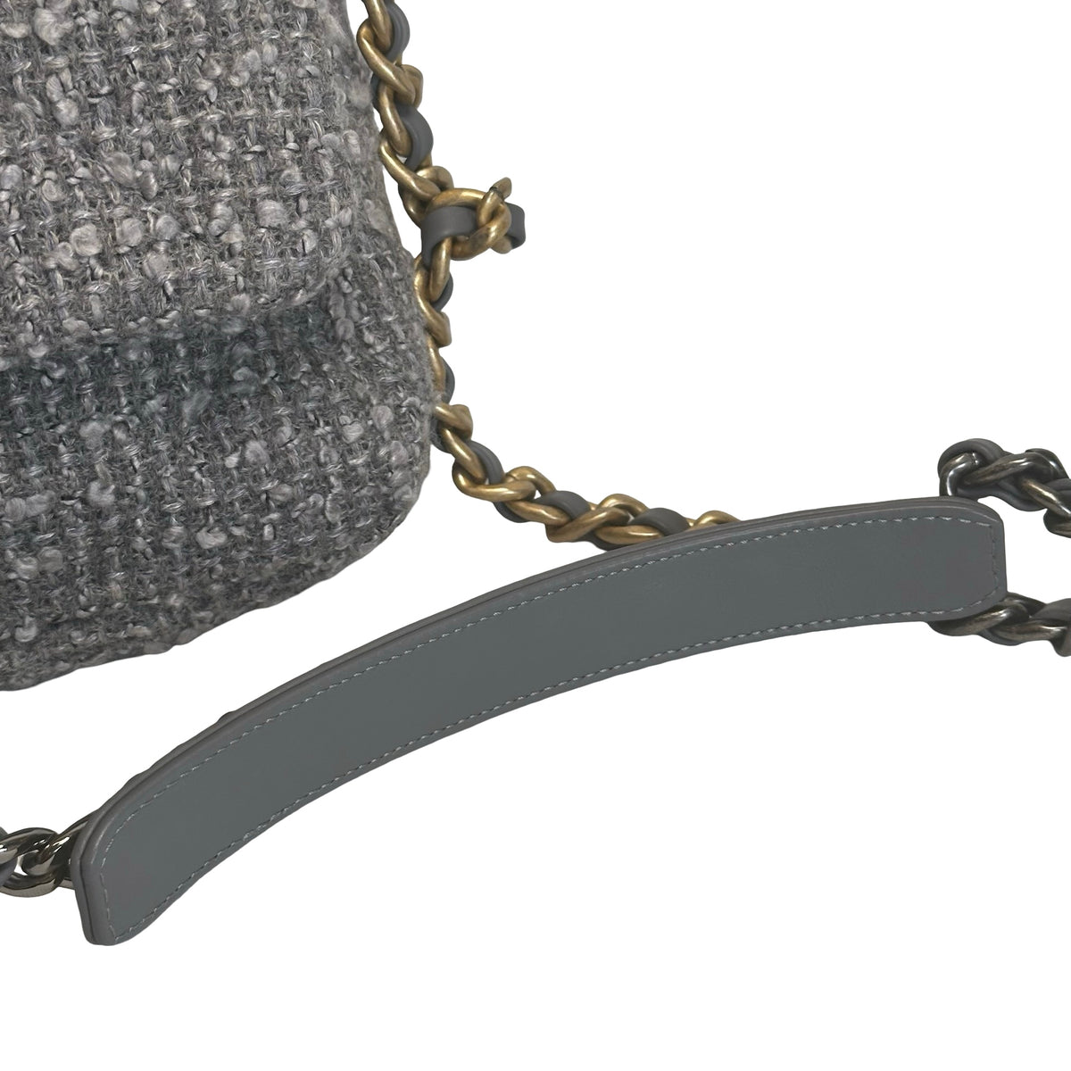 Used CHANEL Tweed Chanel 19 Chain Shoulder Bag Grey，GHW