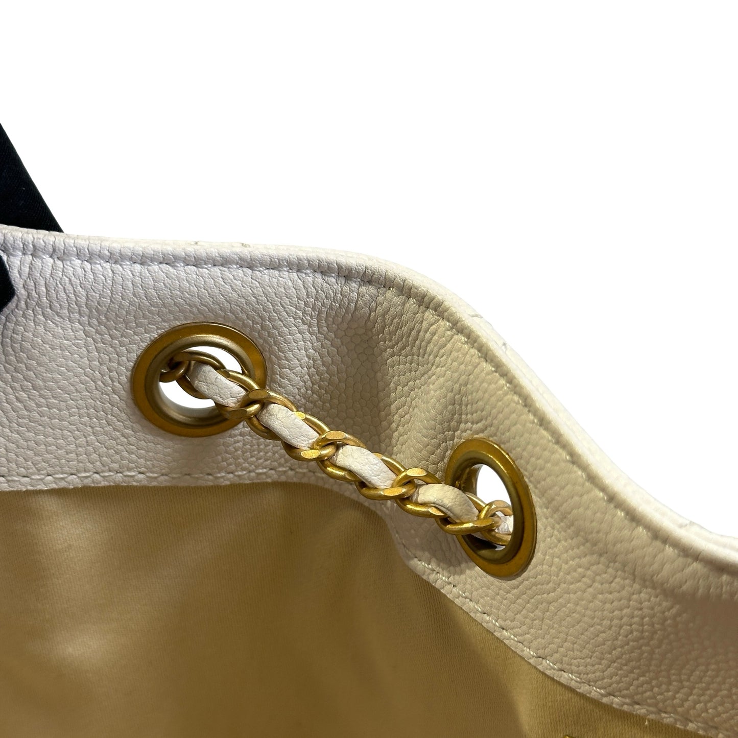 Used CHANEL Caviar Quilted 25 Small Handbag White Gold