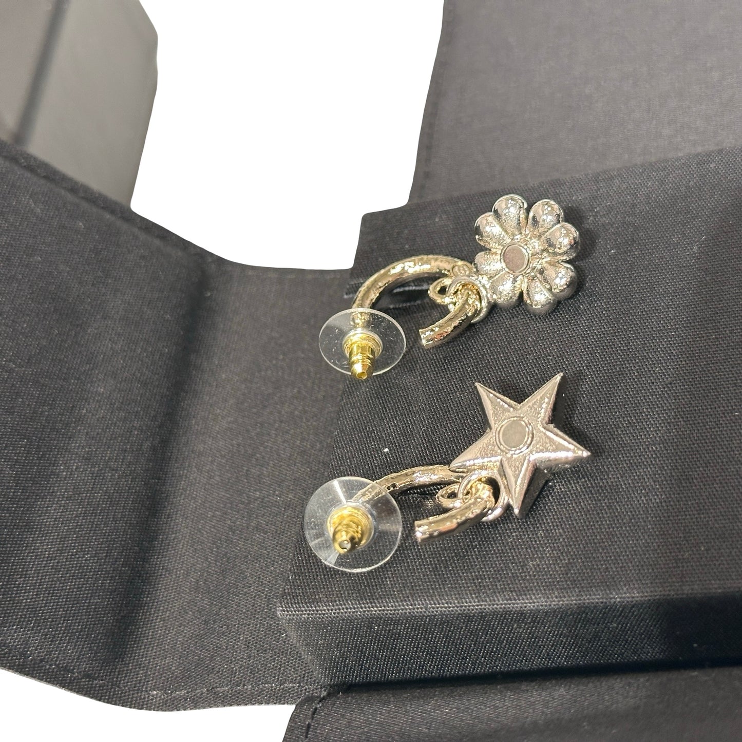 Used Chanel White Gold Earrings PHW