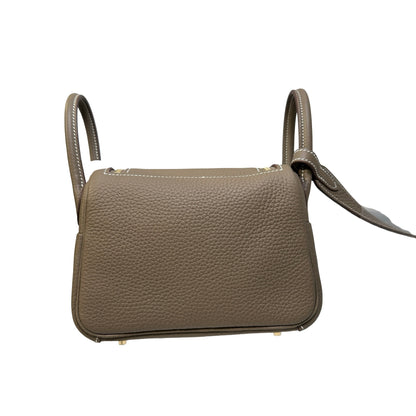 Brand New HERMES Clemence Leather Lindy Handbag Etoupe