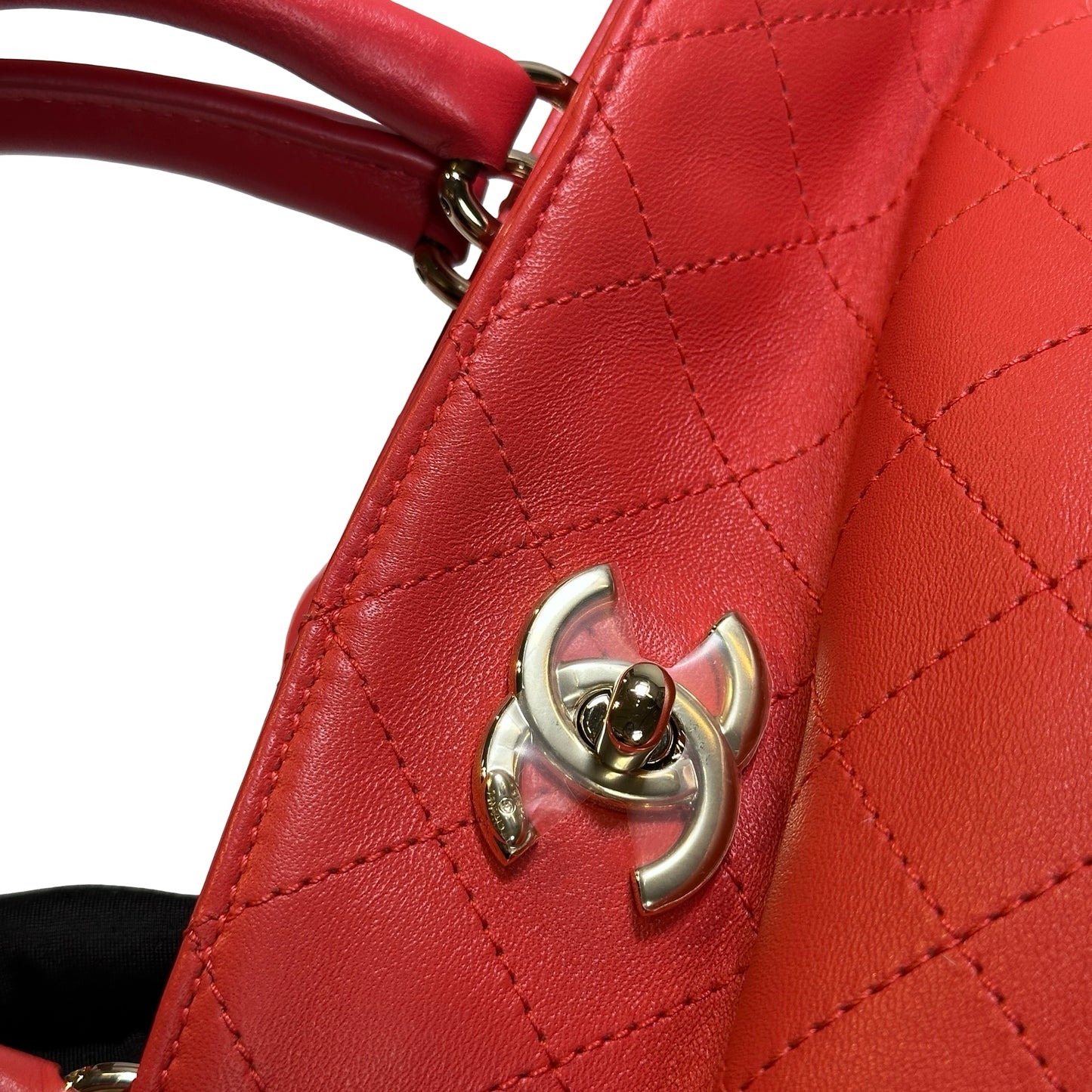 Used Chanel Lambskin Leather Bucket Bag Red PHW