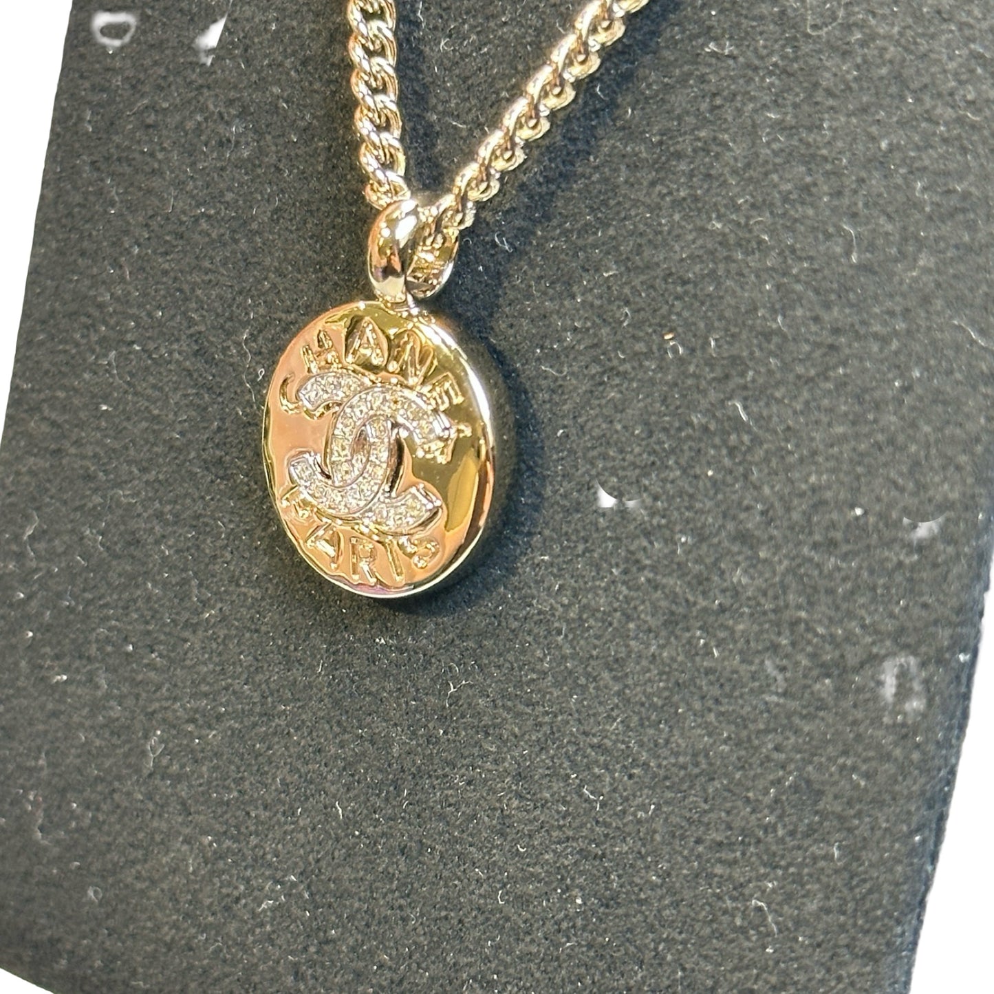 Brand New CHANEL CC Logo Coin Coin Motif Necklace Necklace Gold