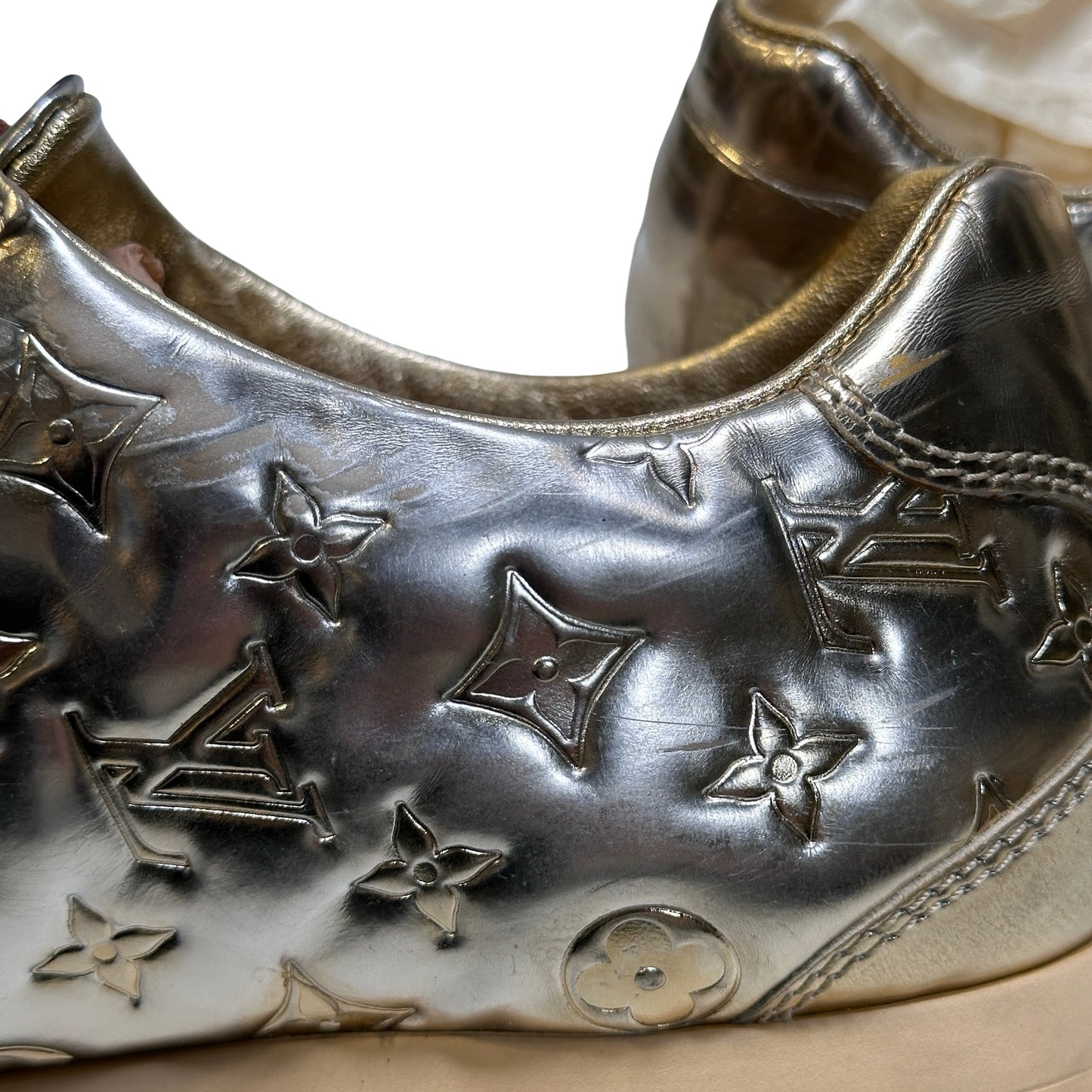 Used LOUIS VUITTON Calfskin Leather Monogram Shoes Gold