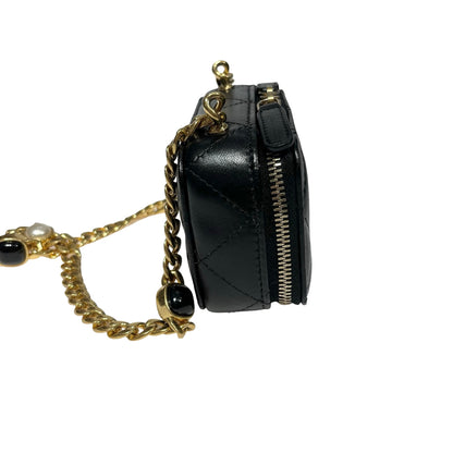 CHANEL SMALL POUCH WITH CHAIN [3000649]