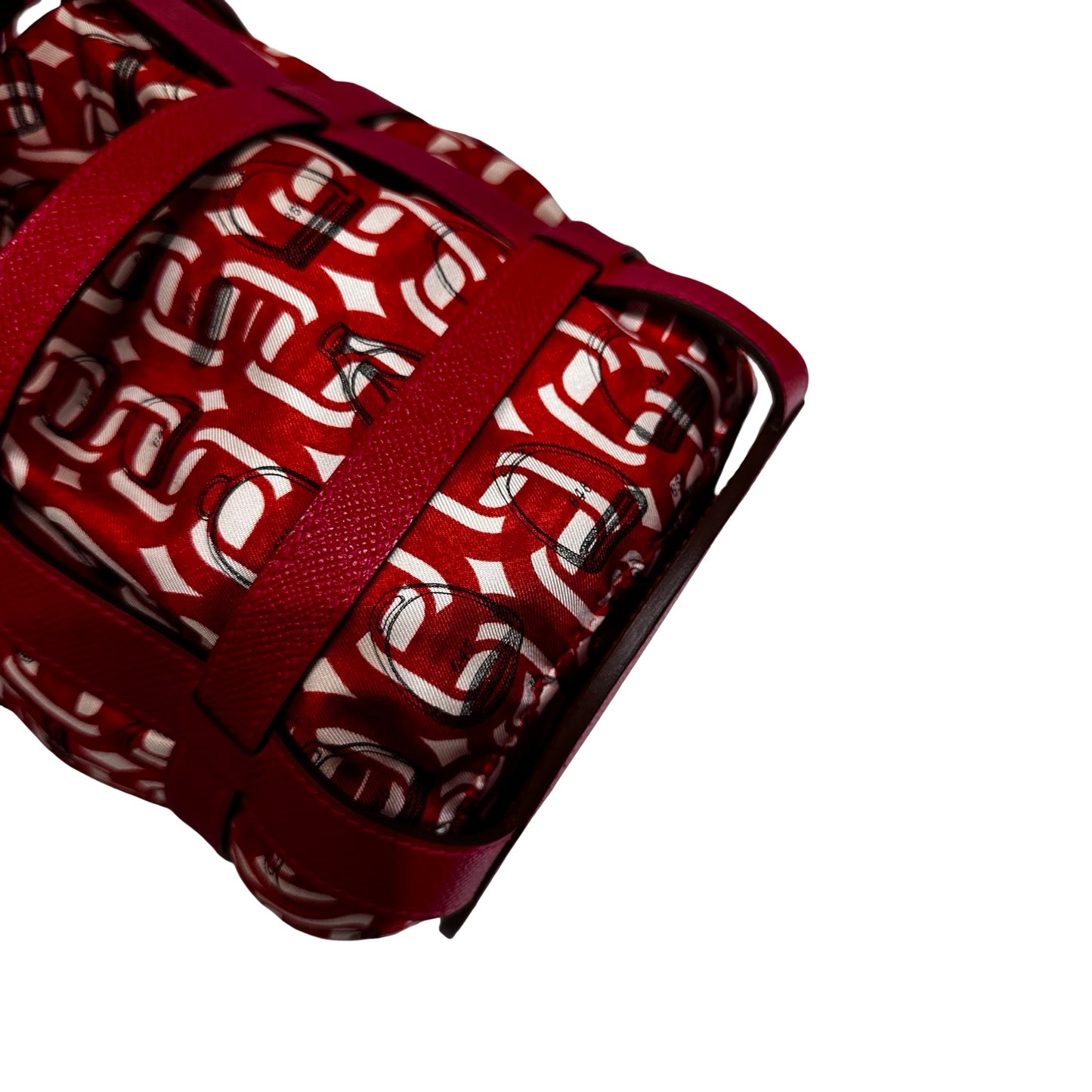 Used HERMÈS Silk Leather Musardine Bucket Bag Red