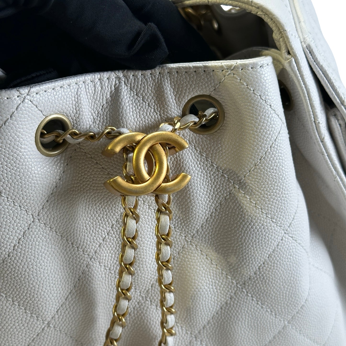 Used CHANEL Caviar Quilted 25 Small Handbag White Gold