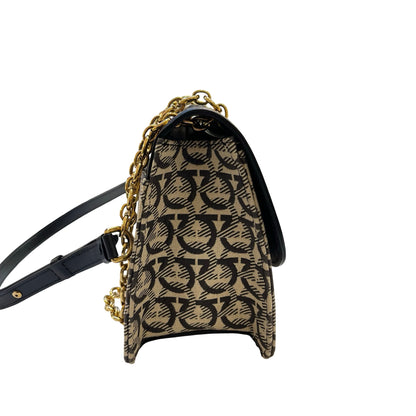 Used FERRAGAMO Chain Shoulder Shoulder Bag Black GHW Beige