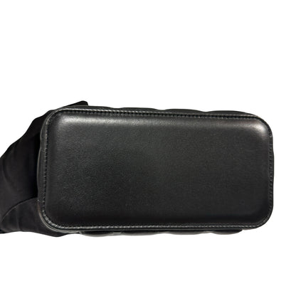 Used CHANEL Matelassé Lambskin Vanity Case Vanity case Black Gold
