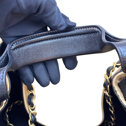 Used CHANEL Hobo 飯盒包 Shoulder Bag Beige Black GHW