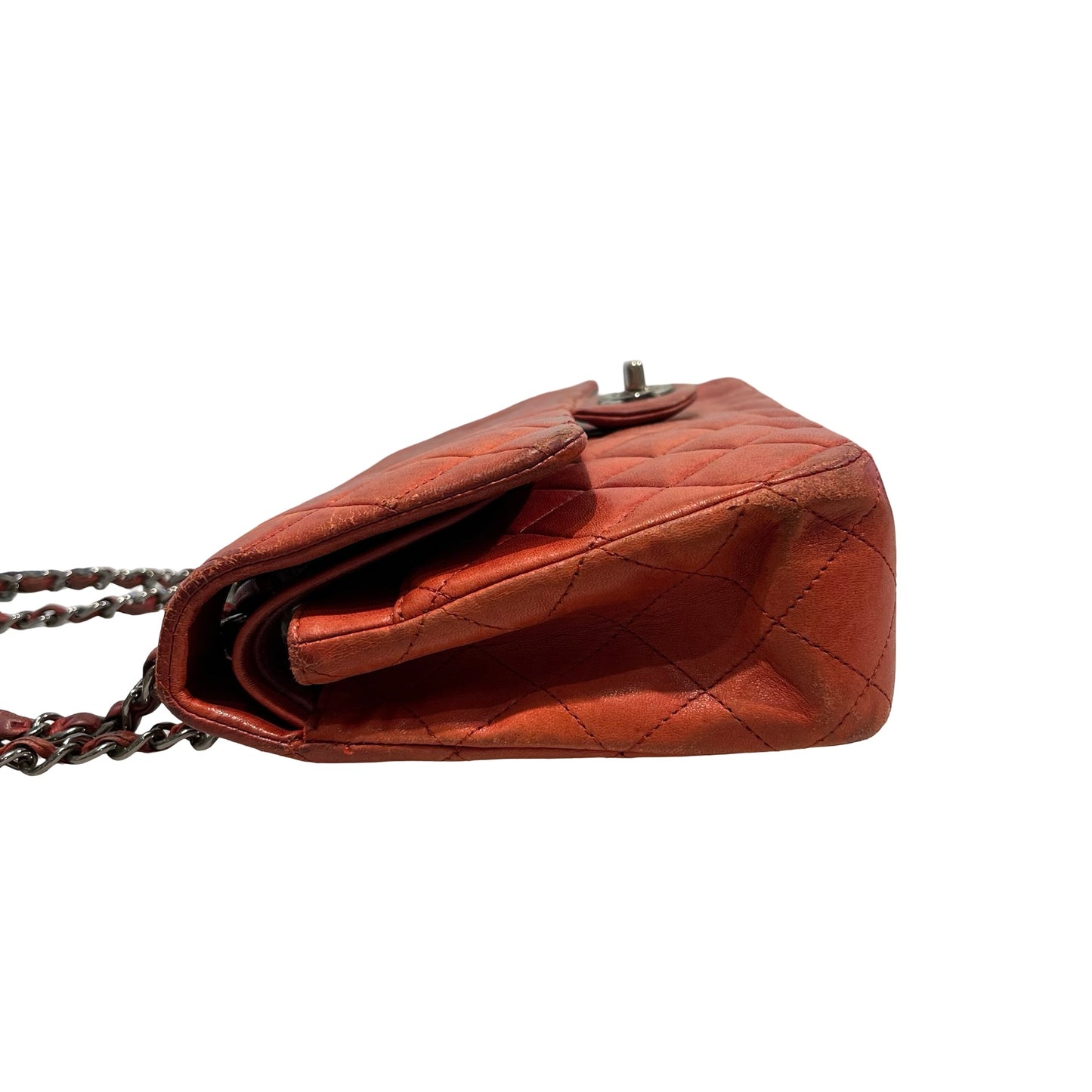 Used CHANEL Quilted Classic Flap Chain Shoulder Bag Red