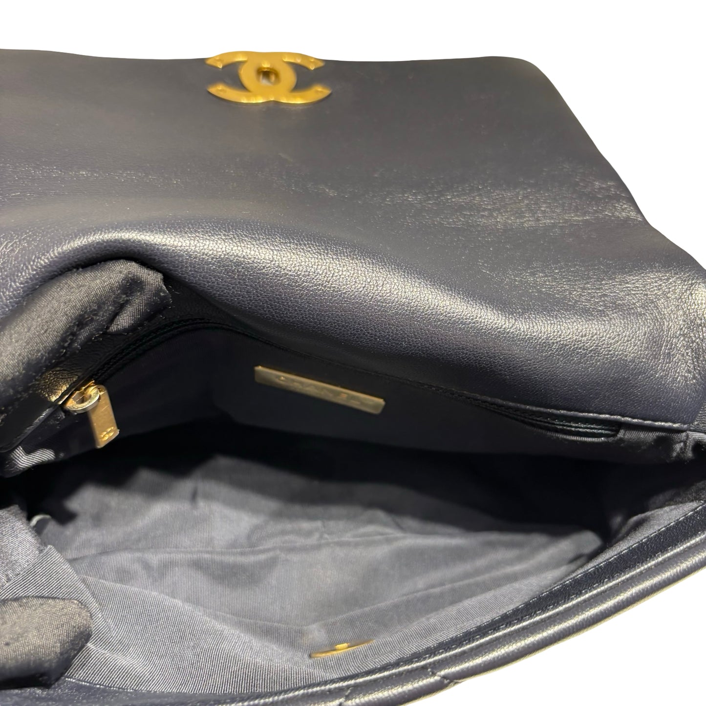 CHANEL 19 HANDBAG SMALL NAVY [3000360]