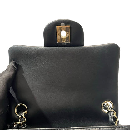 CHANEL Chain Shoulder Bag