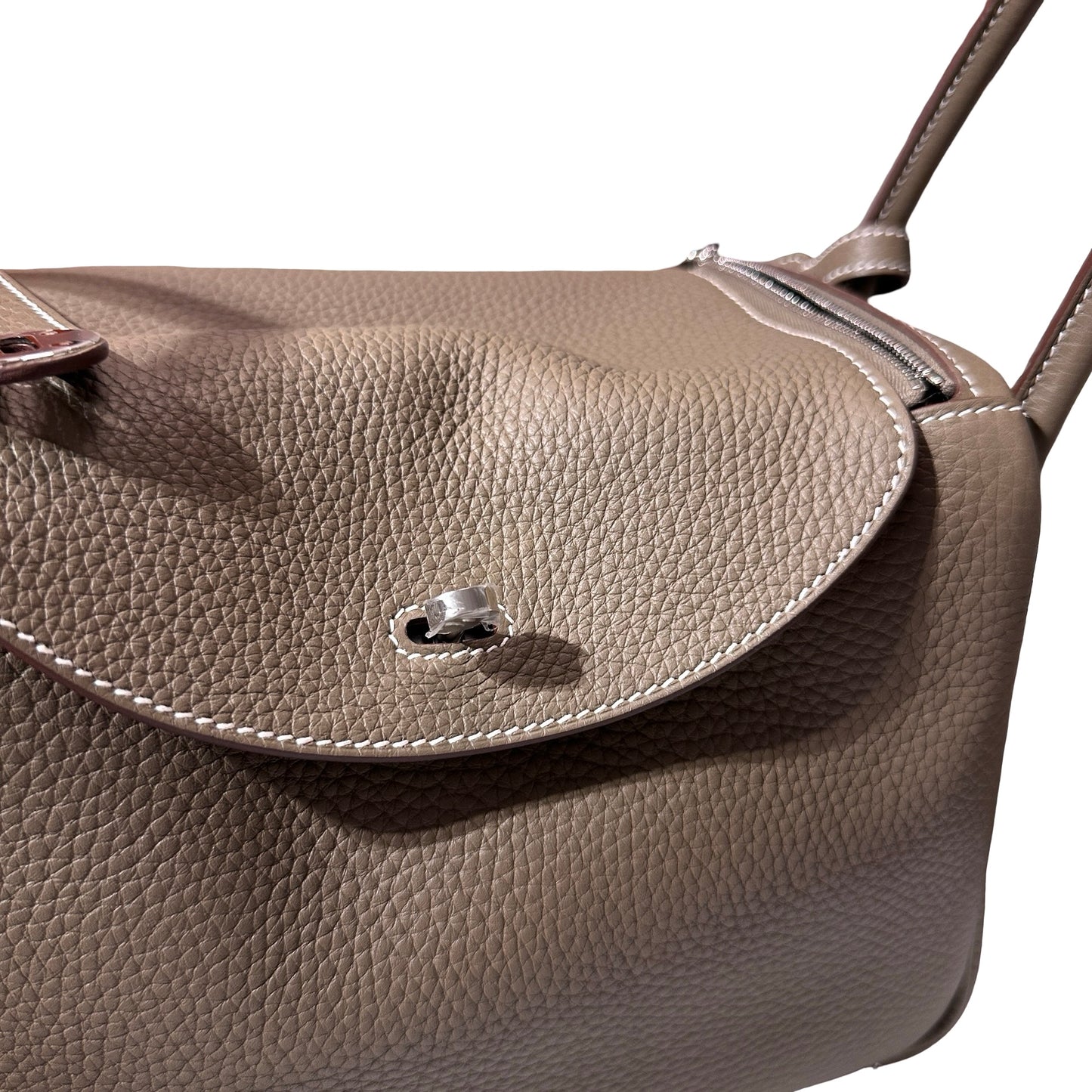 New HERMÈS Clemence leather Lindy 26 Shoulder Bag Etoupe PHW