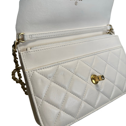 Used CHANEL Quilted Lambskin Wallet on chain Wallet on chain White Gold