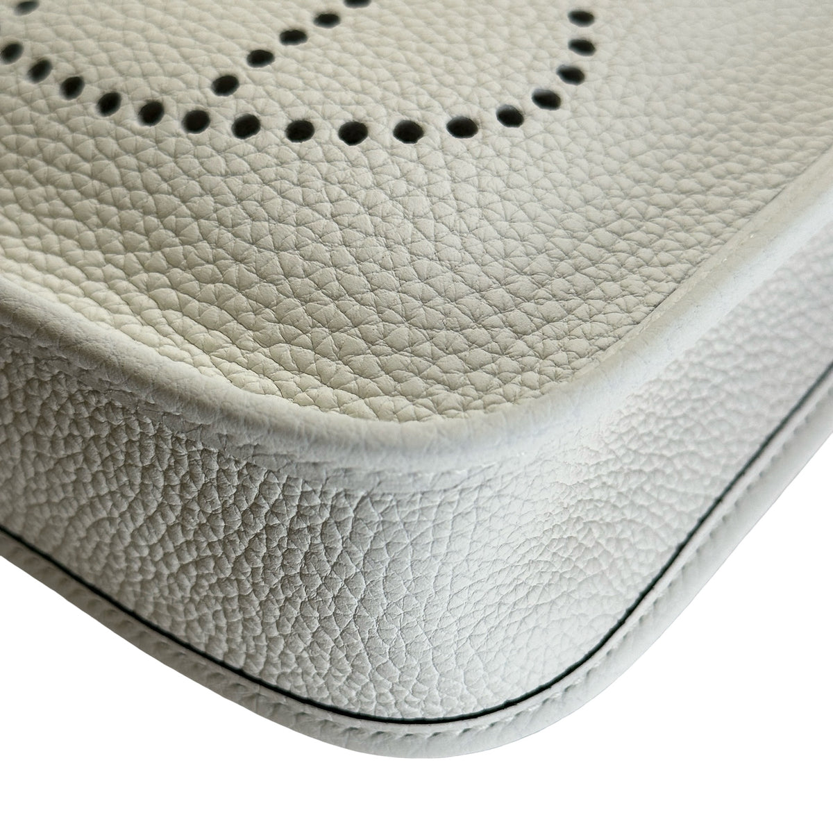 Used HERMES Clemence Evelyne Crossbody Bag White