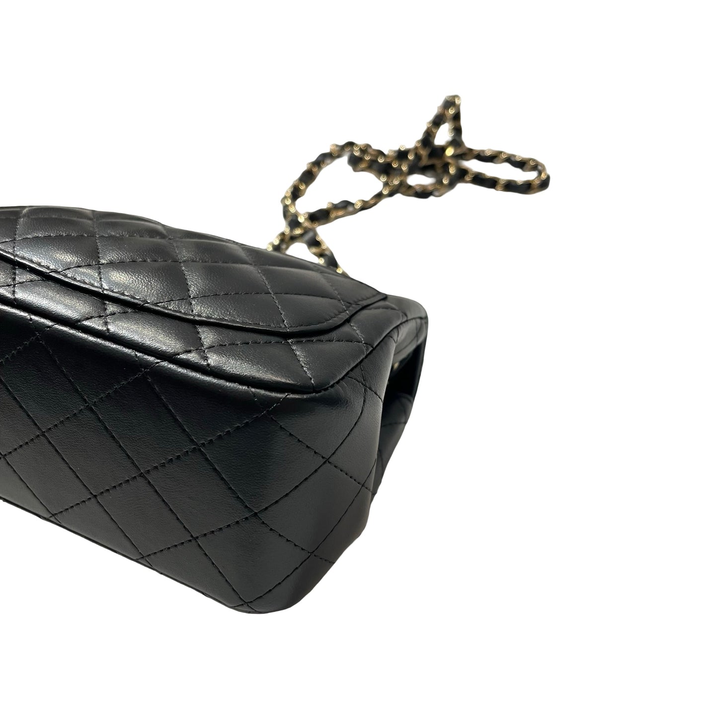 CHANEL Chain Shoulder Bag