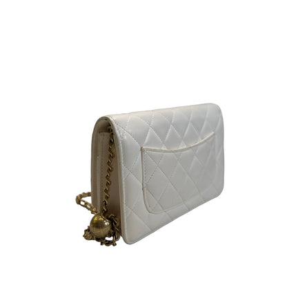 Used CHANEL Quilted Lambskin Wallet on chain Wallet on chain White Gold