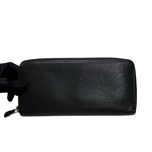 Used Louis Vuitton Taiga Long Wallet Black PHW