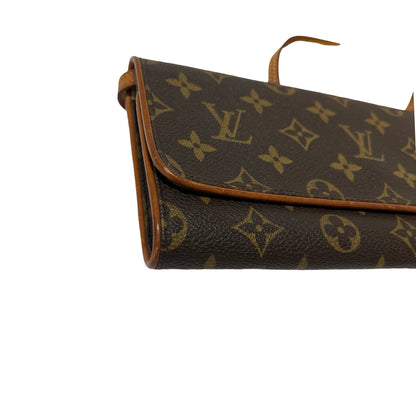 Monogram Coated Canvas Pochette Shoulder bag [101517]