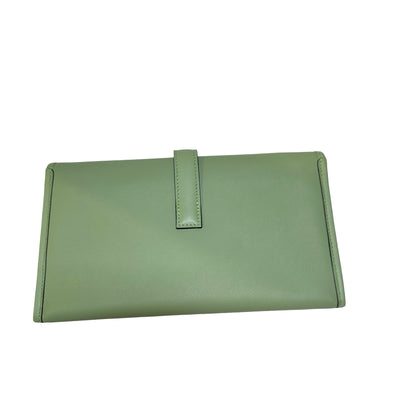 Used HERMES Leather Jige Clutch Green