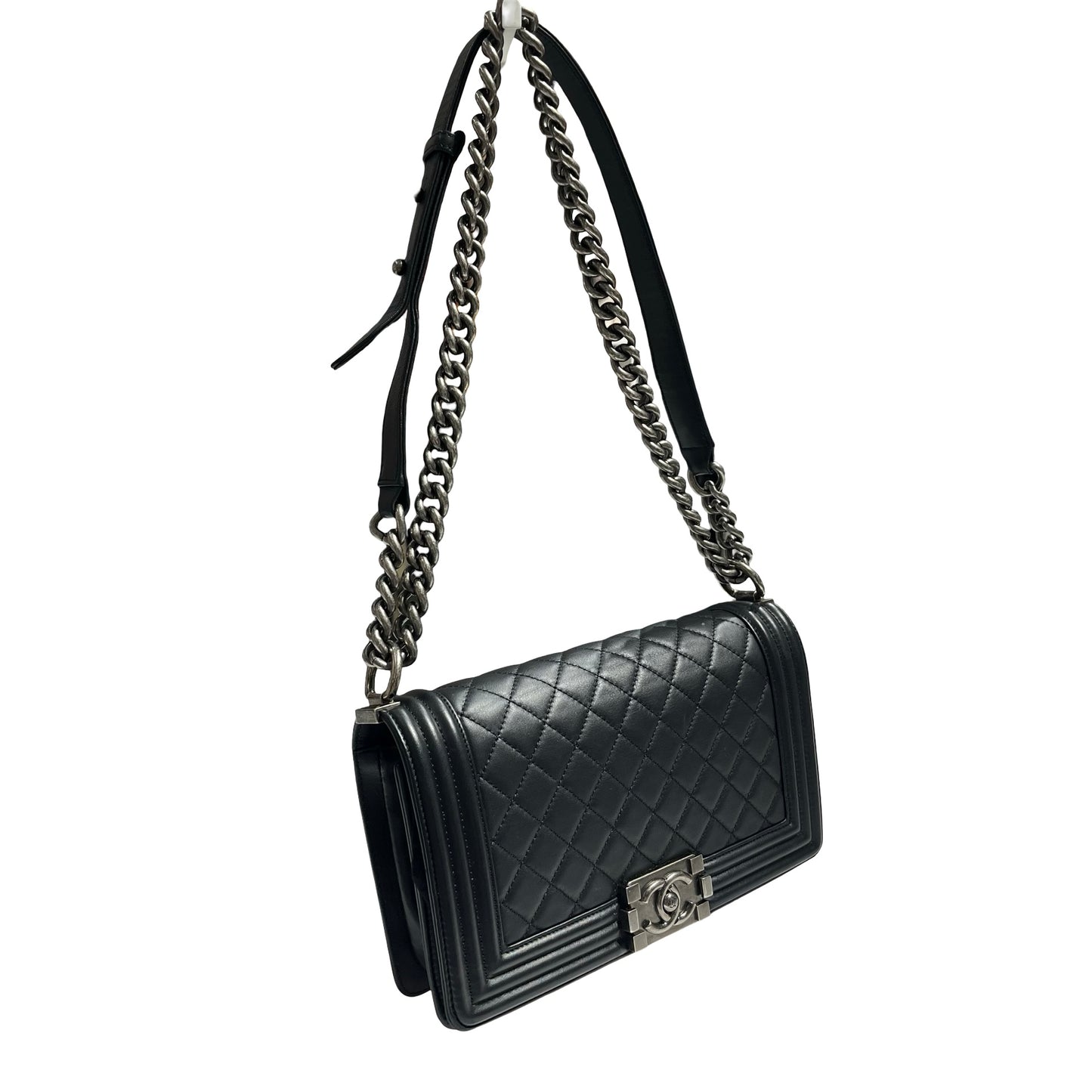 CHANEL BOY 25CM [3000501]