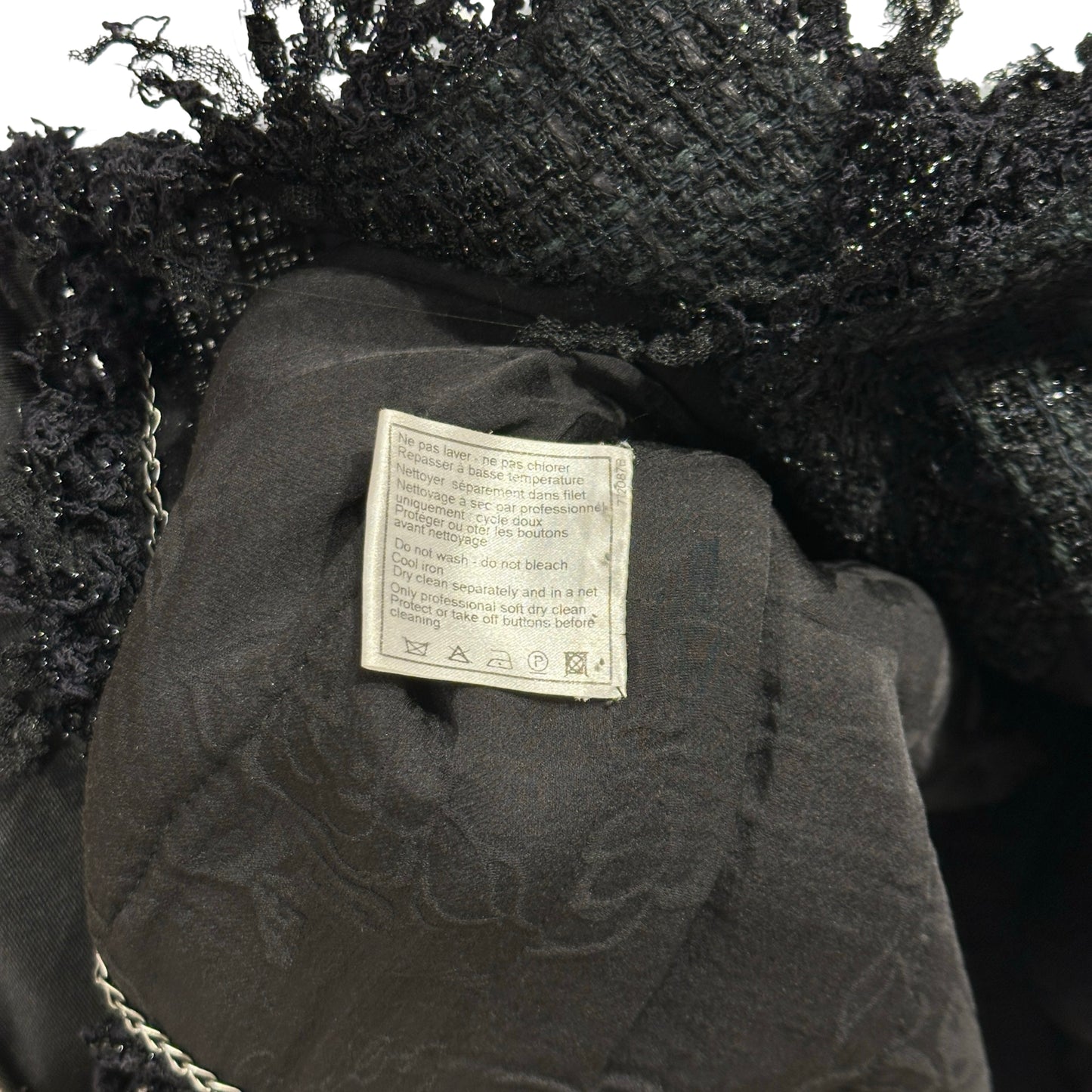 CHANEL BLACK TWEED JACKET [20002012]