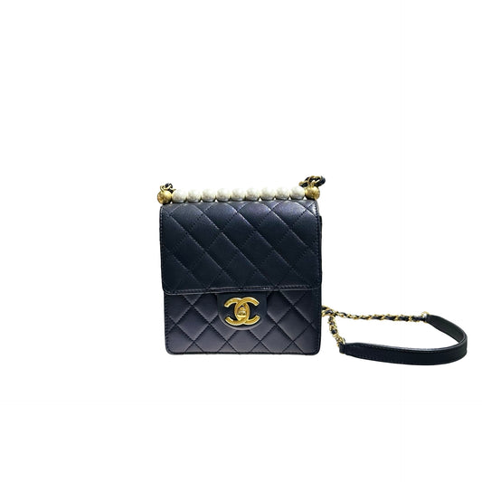 CHANEL PEARL FLAP BAG SMALL [3000558]