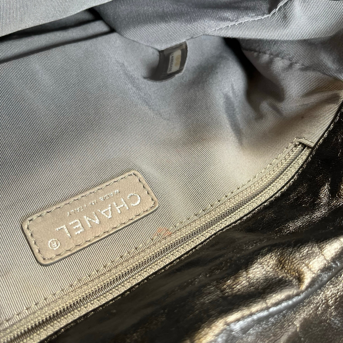 Used CHANEL Chocolate Bar Aged Calfskin 2.55 Reissue Flap Bag Chocolate Bar Chain Shoulder Bag Black，PHW
