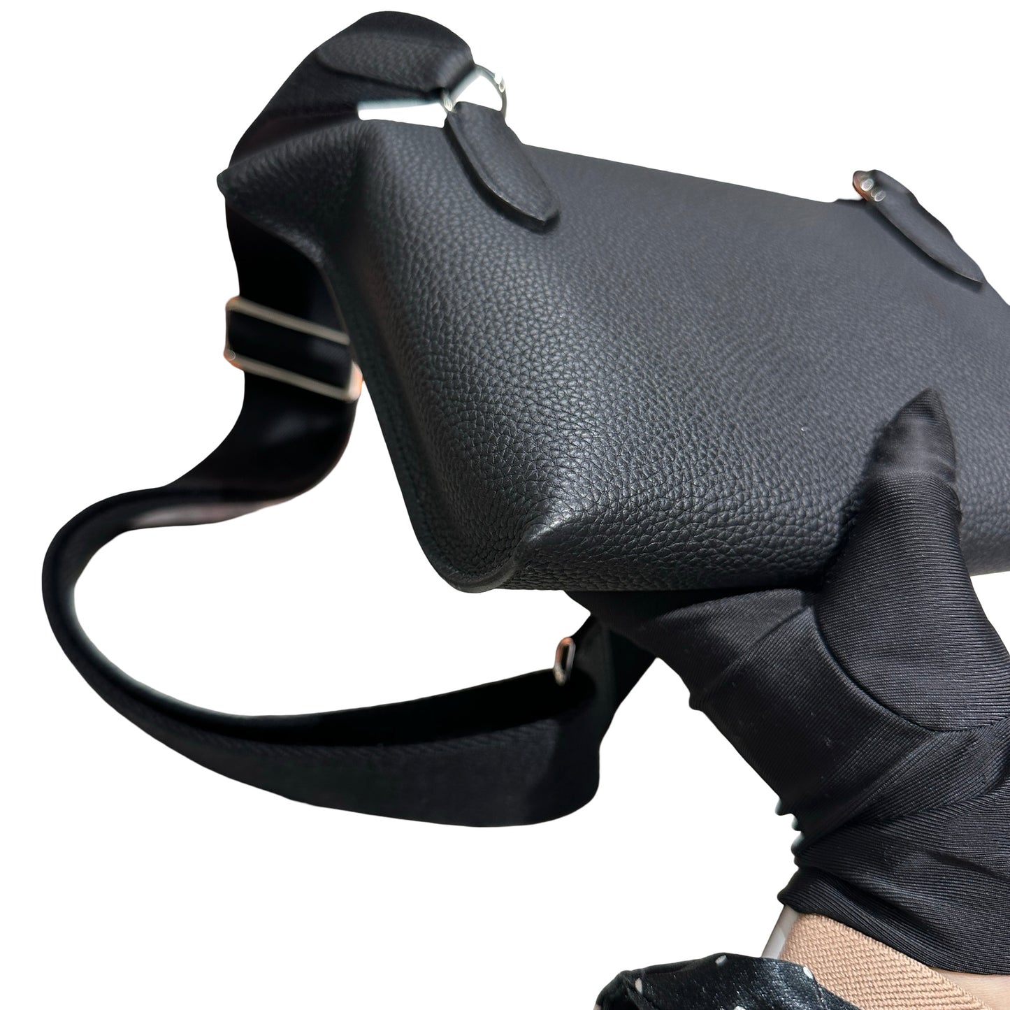 Used HERMES Leather Perforated Evelyne Belt bag Black