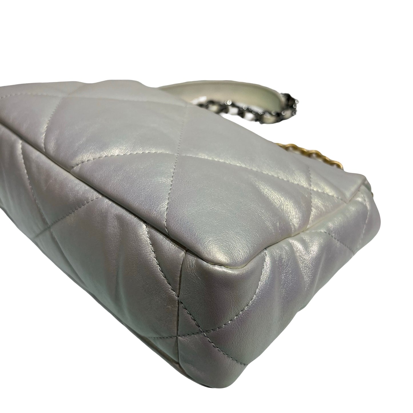 CHANEL 19 SMALL SIZE IRIDESCENT WHITE GHW CHAIN SHOUDLER BAG[3001186]