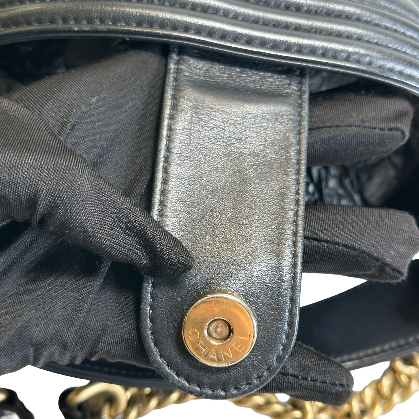 Used CHANEL Quilted Leather Boy Chanel Bucket Bag Bucket Bag Black，GHW